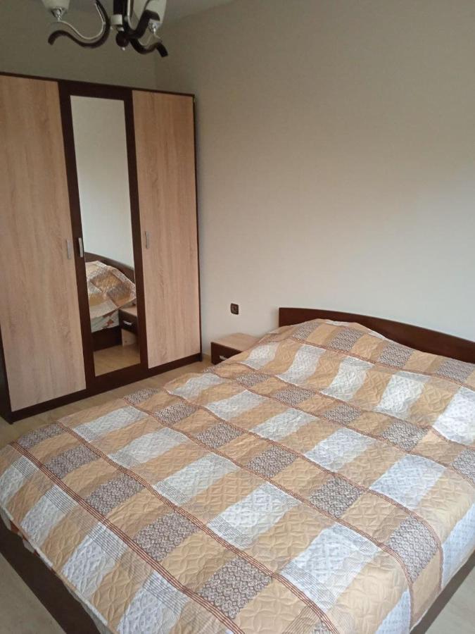 Джессика Апартмент Veliko Tarnovo Exterior foto